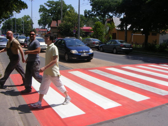 living road biztonsági útburkolat