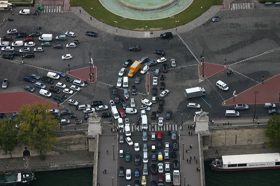 Dugó Franciaországban