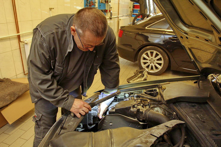 Nyari Felkeszites Auto 4