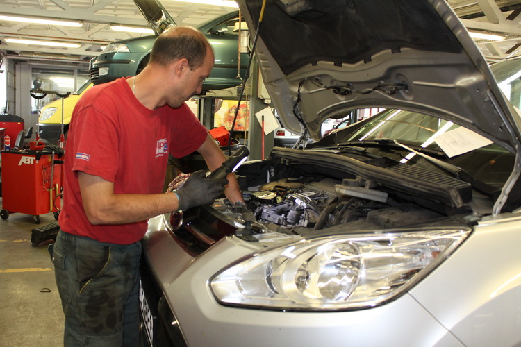 Nyari Felkeszites Auto 5