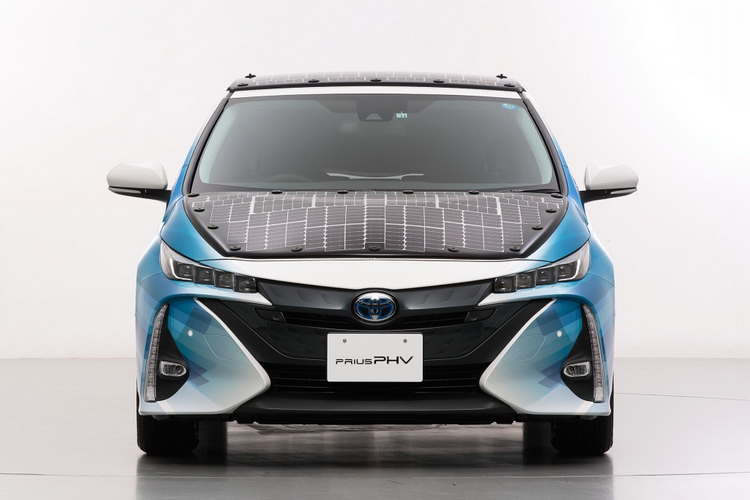 Toyota Prius Plug In Hibrid Napelem 8 Resize