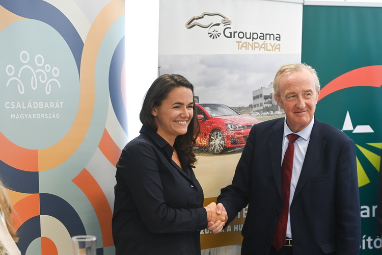 NovÁk Katalin; Woirhaye, Bertrand