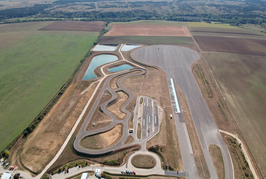 Megnyitották A Veszprémi Continental Tesztpályát