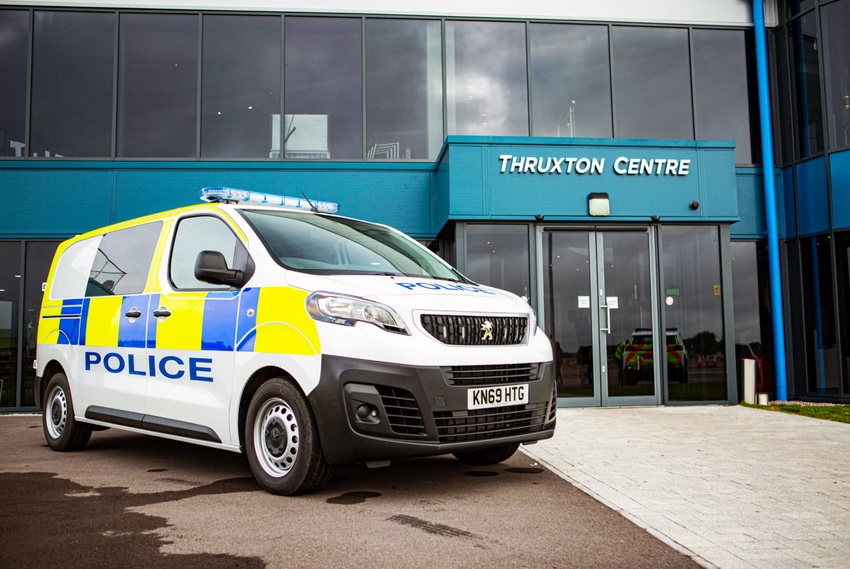 Peugeot Police4 Resize