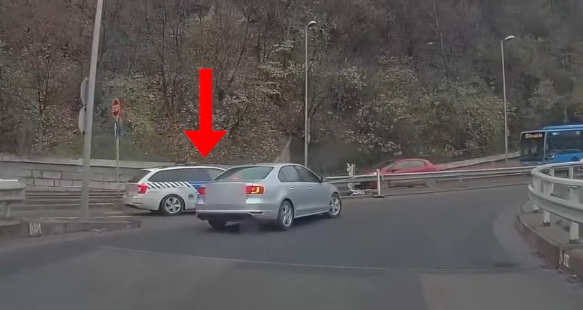 Szabalytalan Rendorok2 Resize