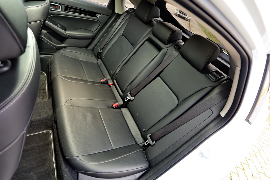 2302 Teszt Honda Civic 06