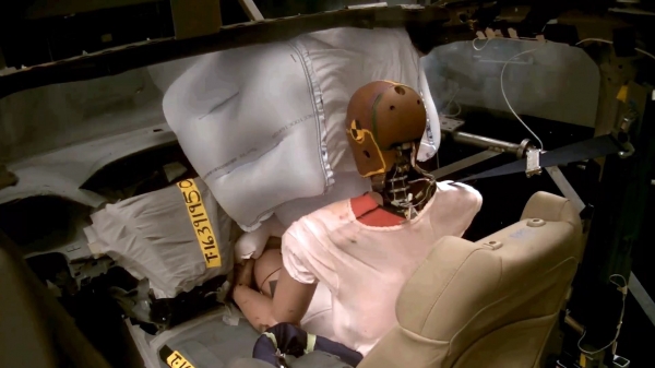 2304 Toyota Fejlegzsak 1