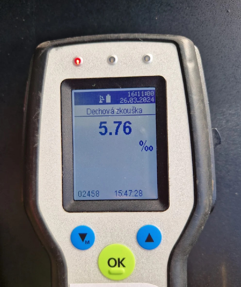 2404 Cseh Alkoholista 1