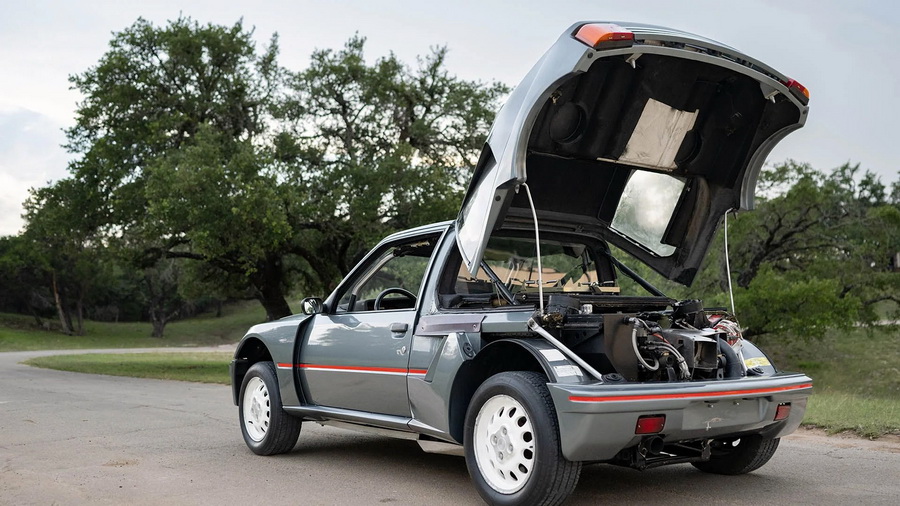 2404 Peugeot205 T16 3