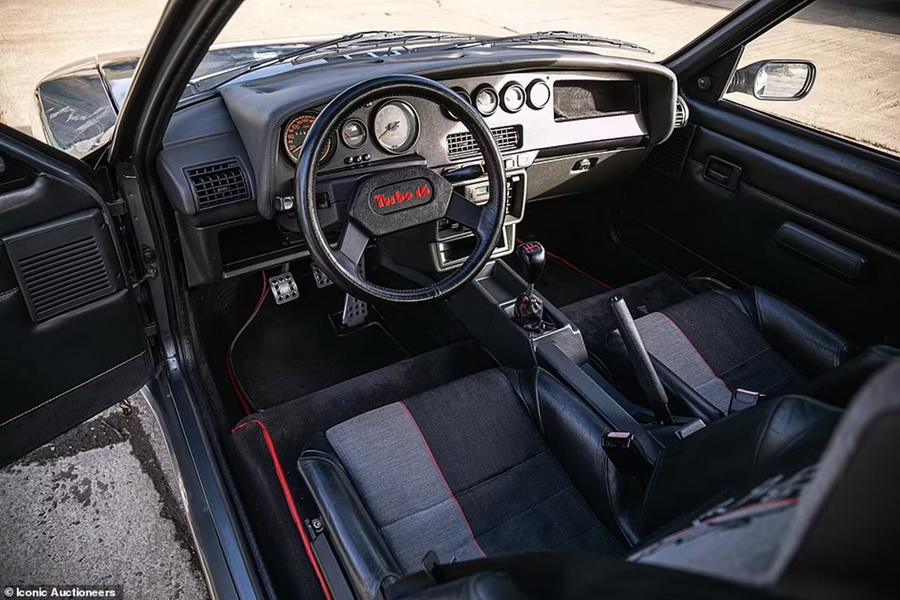 2404 Peugeot205 T16 5