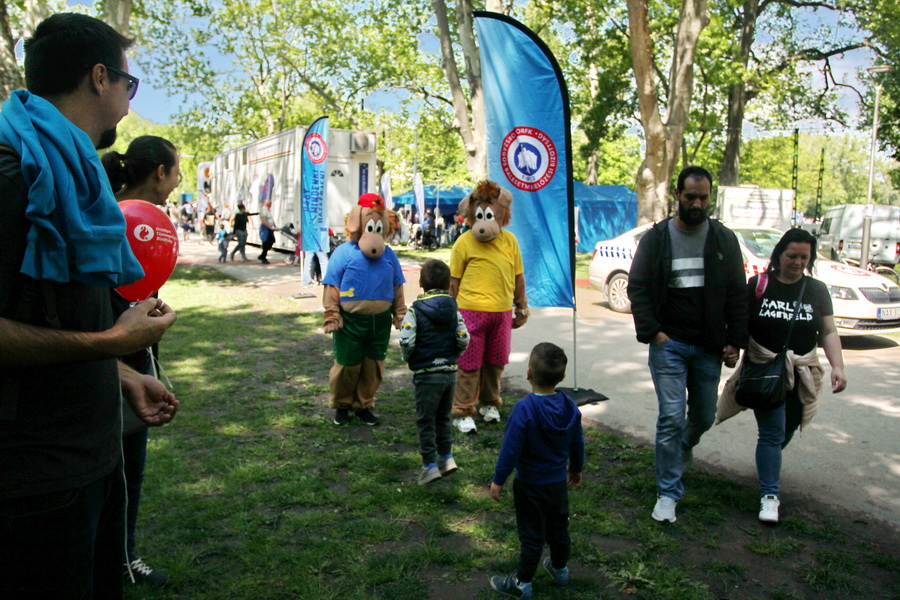 2404 Rendornap Liget 2 4