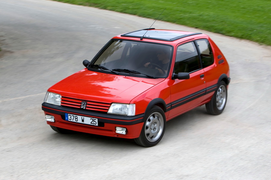 2405 Peugeot 205 2
